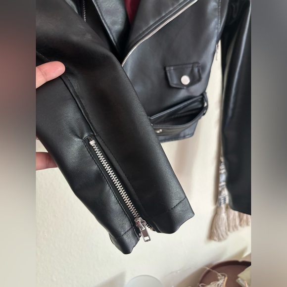 Biker jacket outerwear - Picture 7 of 10